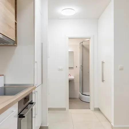 Apartment Diva With Free Private Parking